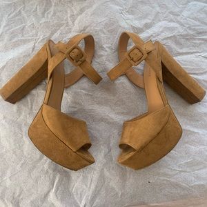 Nine West Camel Suede Platform - Sz 8.5